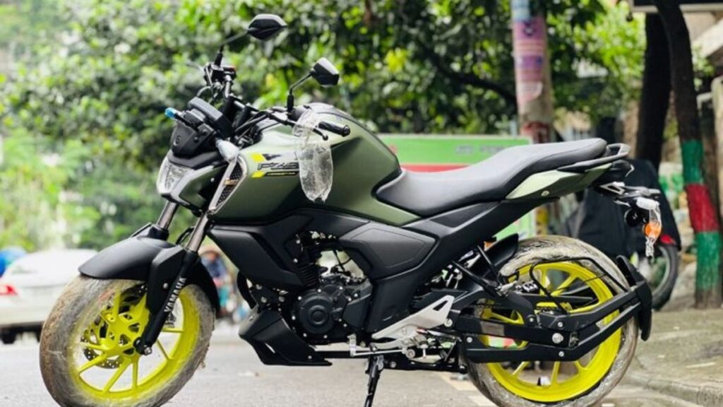 Yamaha Fzs FI V4