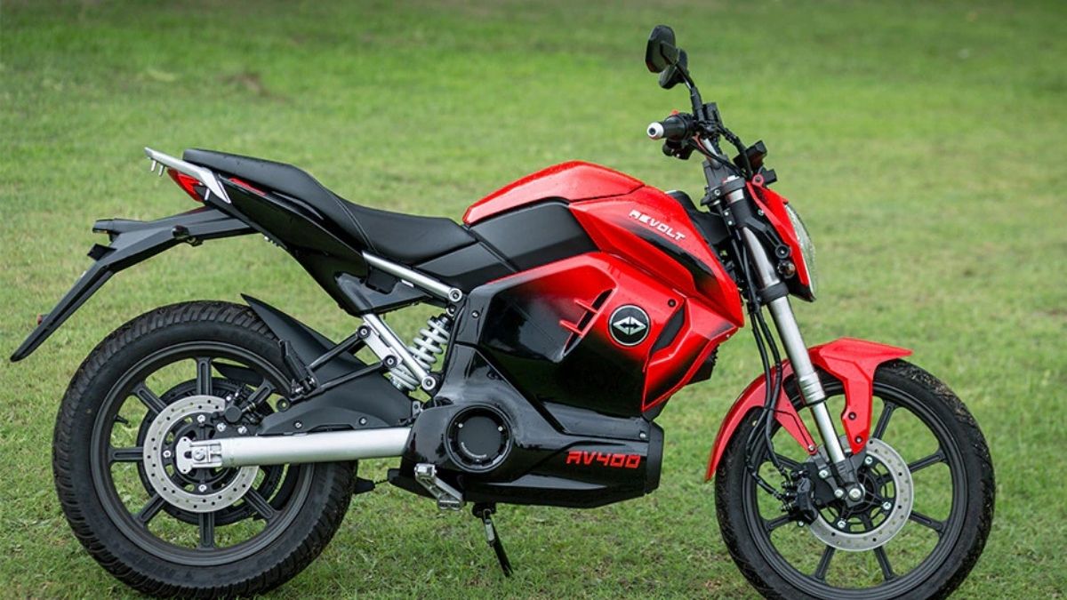Revolt RV400